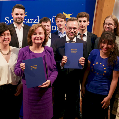 Europäischer Bürgerdialog: Jugendliche fordern von französischer und deutscher Regierung rasche Stärkung der EU