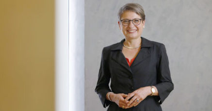 Rechtsstaat als Auftrag – Wie man mit Zweifeln an der Justiz umgeht. Mit Bettina Limperg