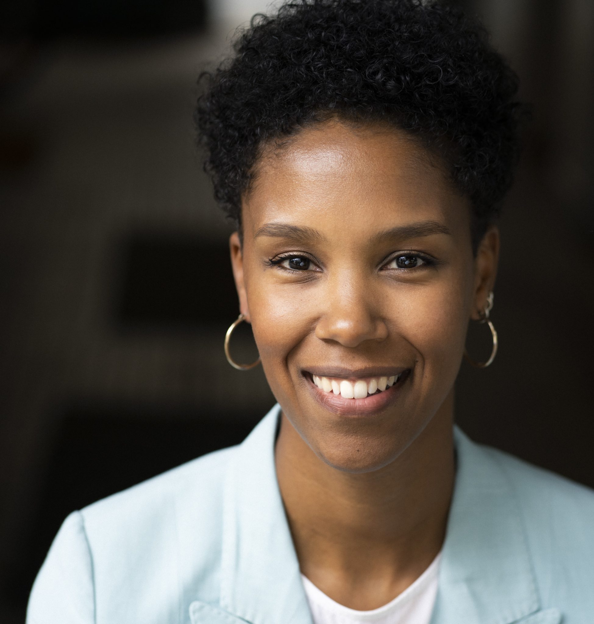 Instagram Live-Talk @beyond_a_single_story: Rassismuskritische Bildung und Postkolonialismus. Mit Josephine Apraku